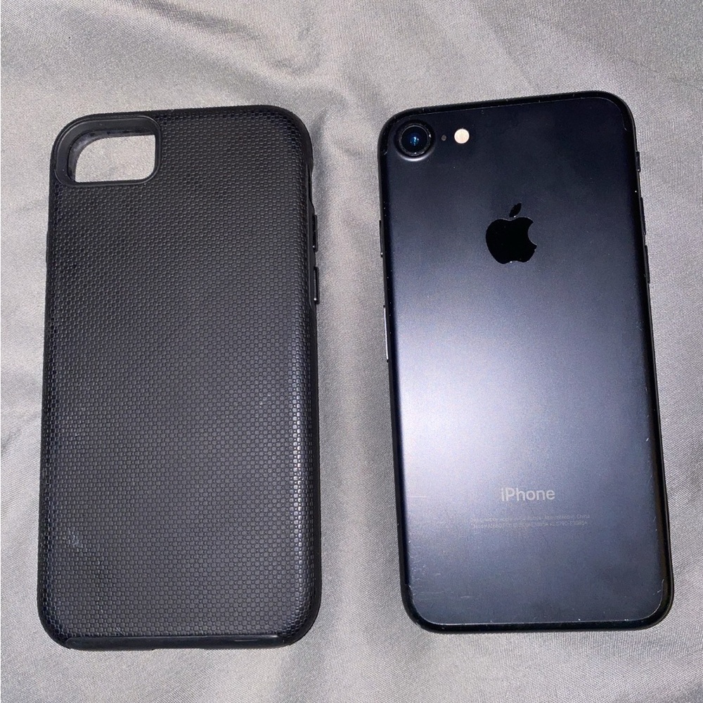 Apple iPhone 7 with Black Case